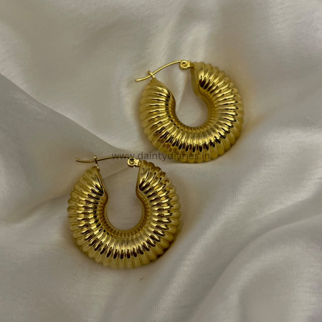 Elenor Hoops- 18k Plated