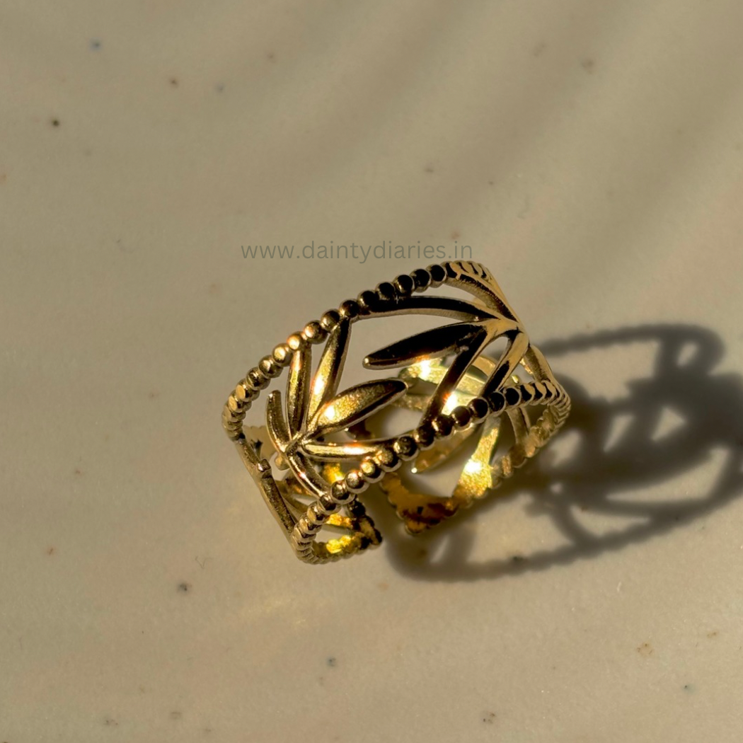 Lia Ring (Adjustable size)