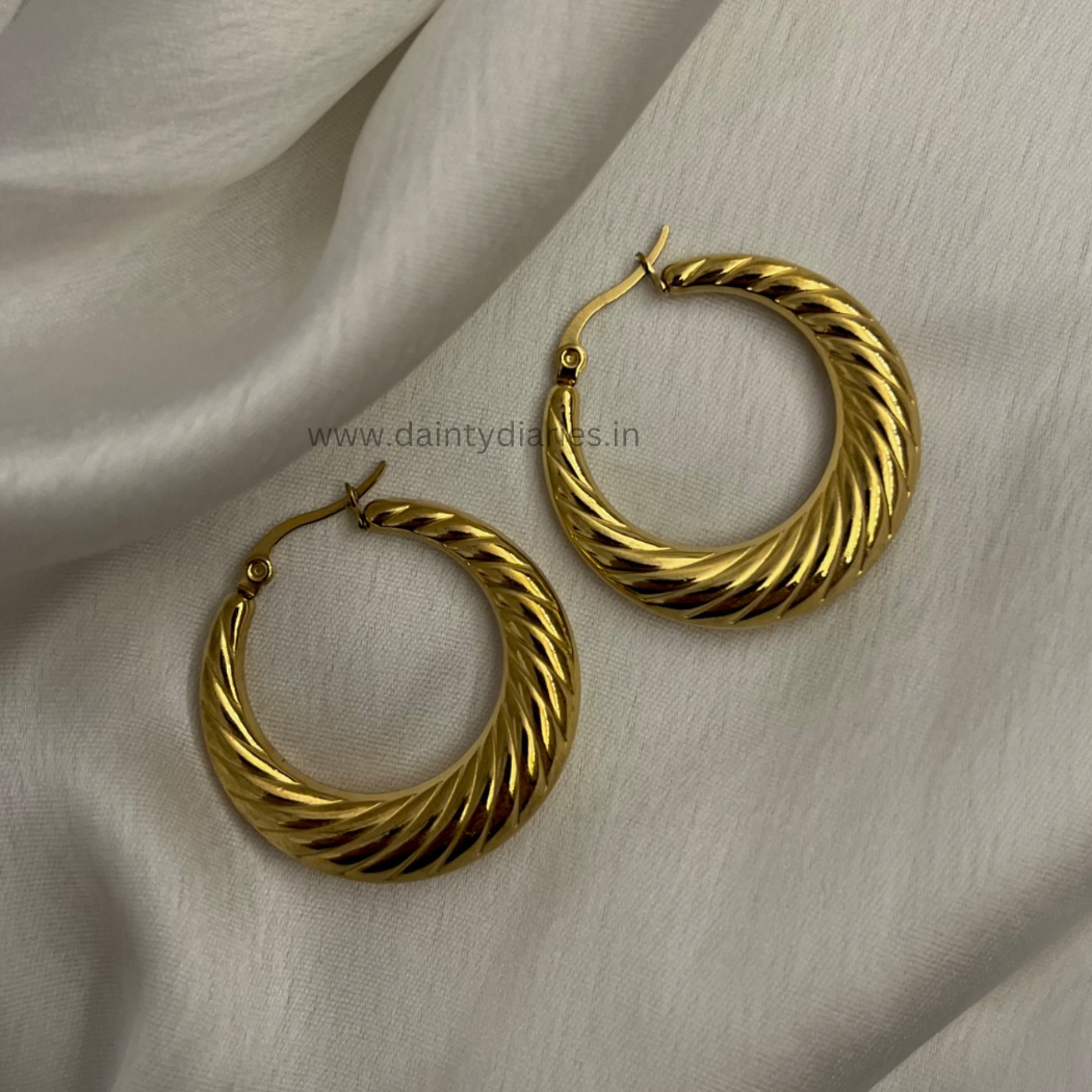 Stella Hoops